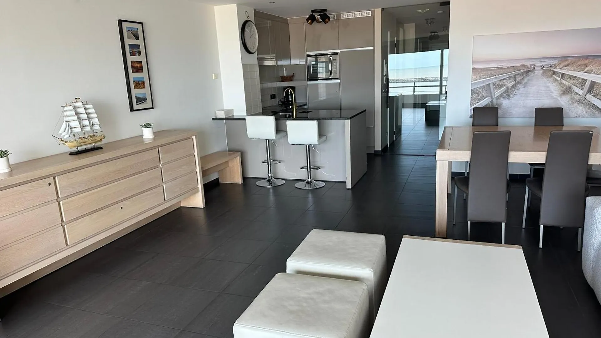 Panoramic View On Beach, Ships, Sea - Place To Be Ostend Apartment