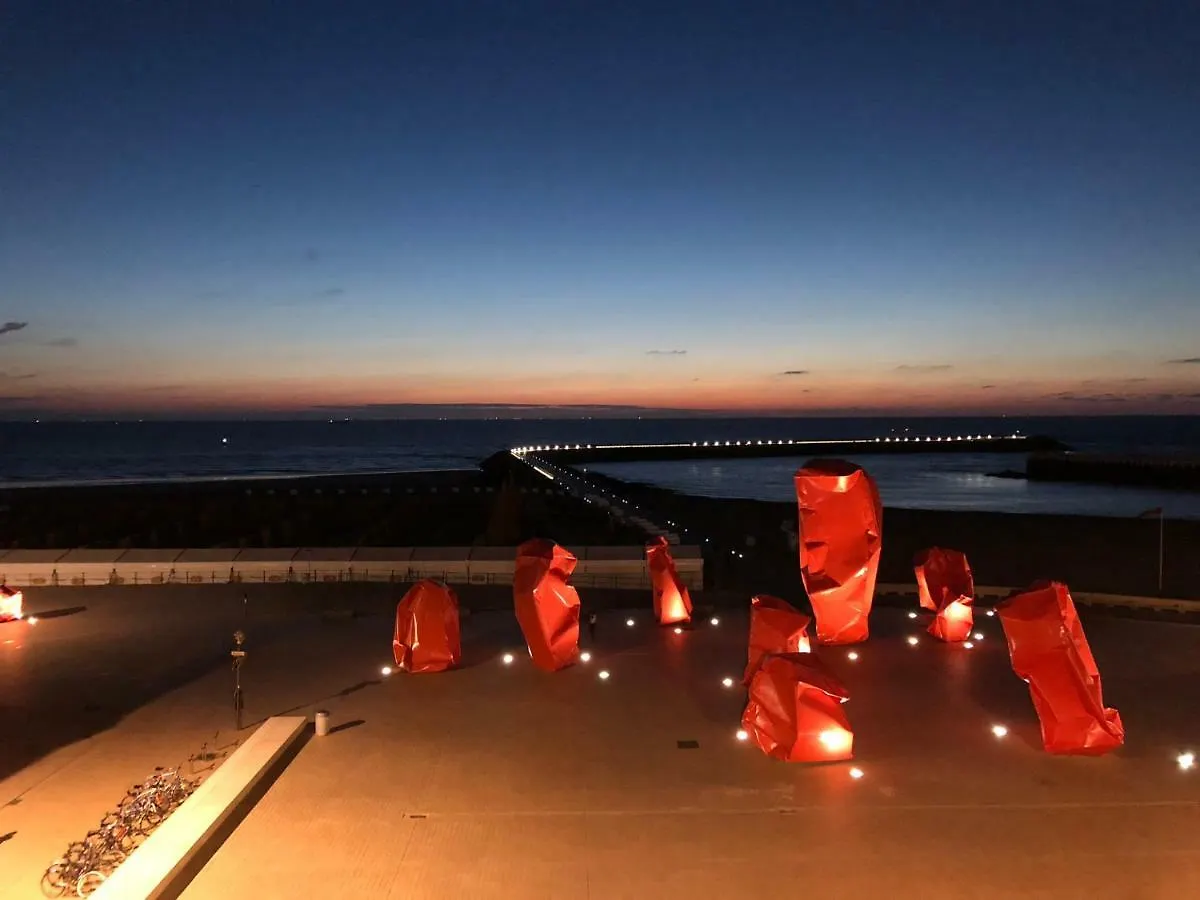 Apartment Panoramic View On Beach, Ships, Sea - Place To Be Ostend